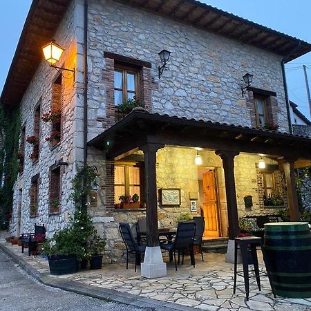Penzion La Casona Del Jou Ortiguero Exteriér fotografie