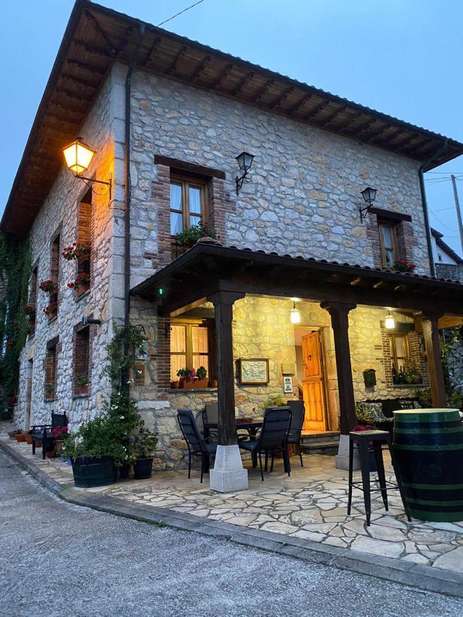 Penzion La Casona Del Jou Ortiguero Exteriér fotografie