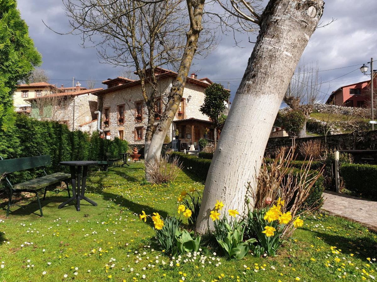 Penzion La Casona Del Jou Ortiguero Exteriér fotografie